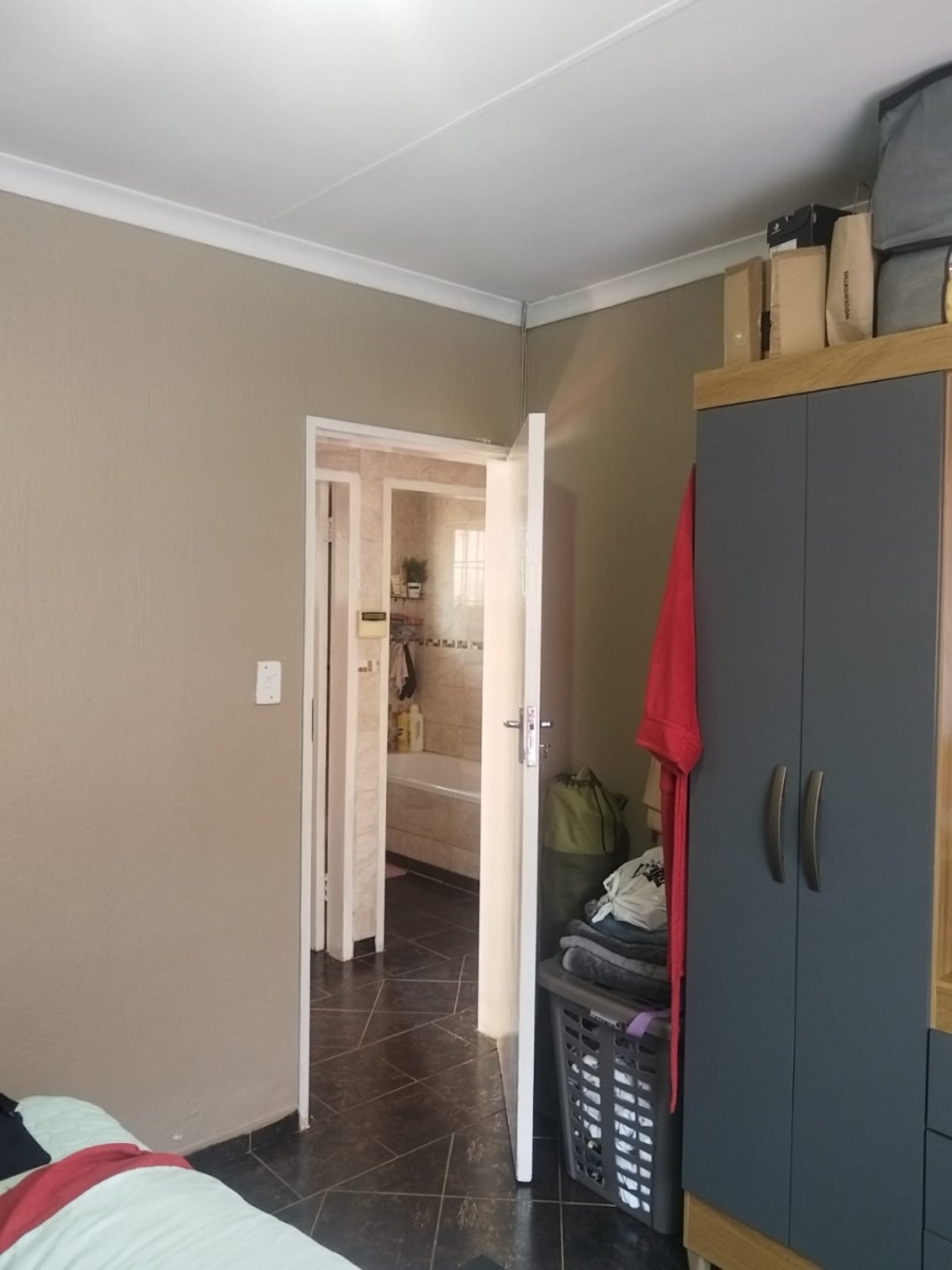 To Let 3 Bedroom Property for Rent in Lebanon North West